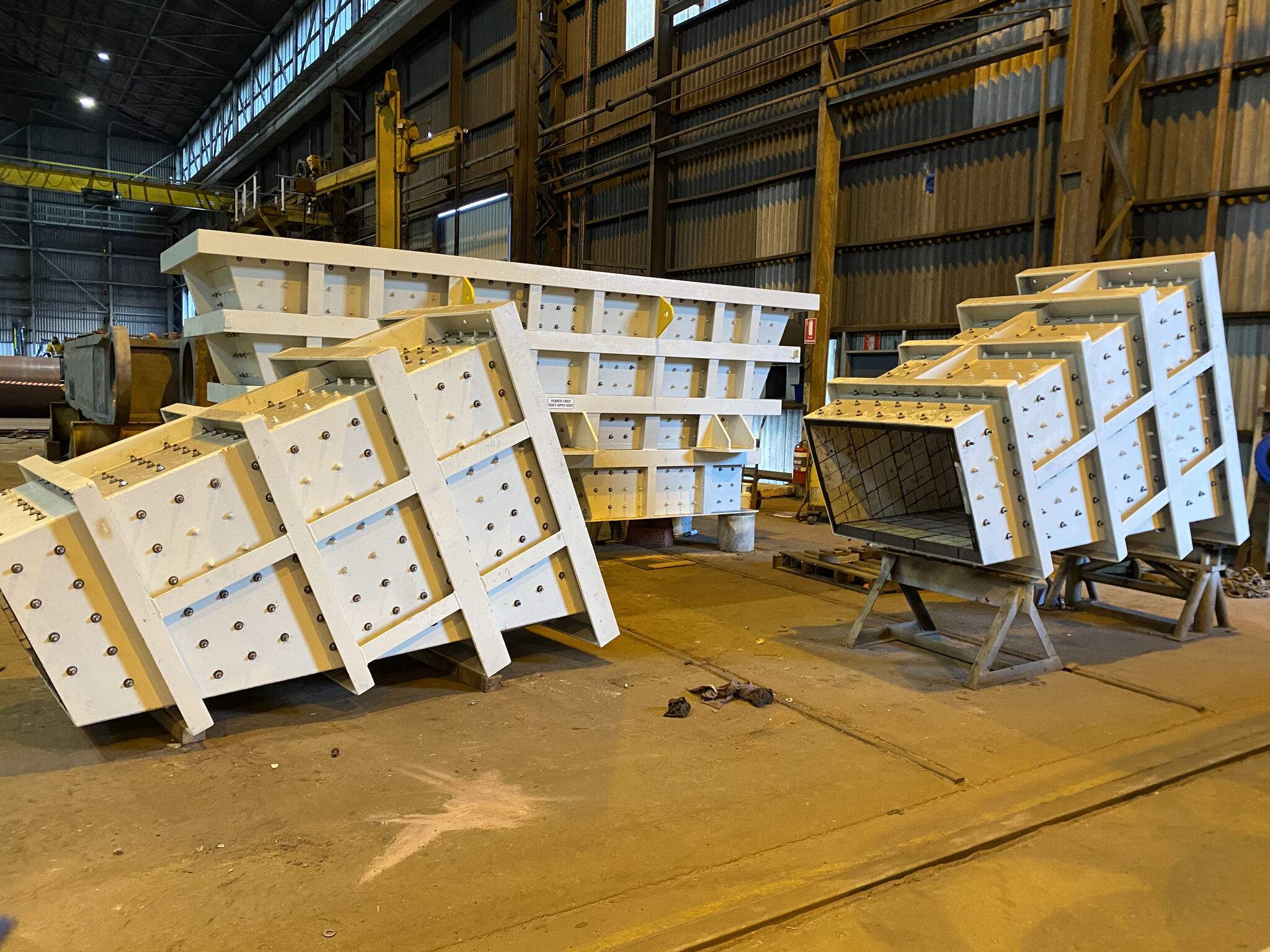Rotable chute refurbishment.
